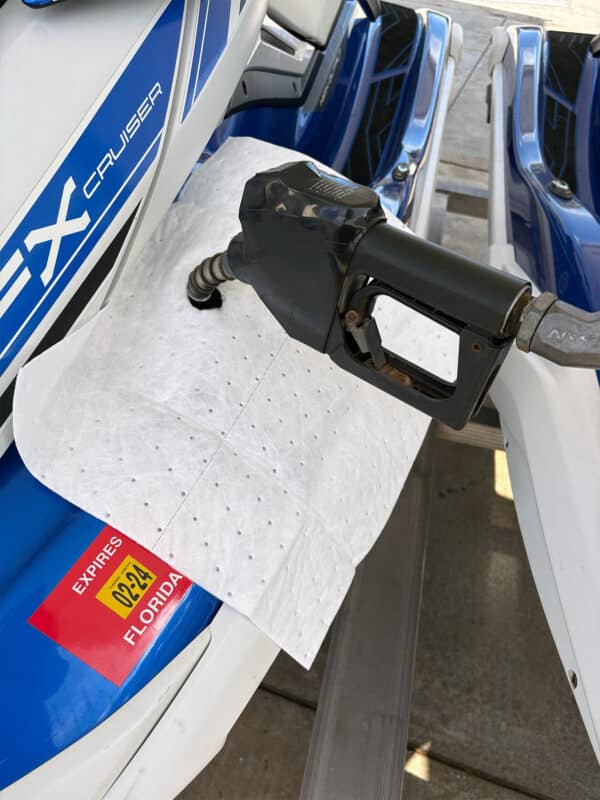 Fuel Bibb™ Heavy Duty Absorbent Pad for Oil, Fuel, Gas, Grease, Petroleum-based Absorbent Pad, Qty. 1 pad